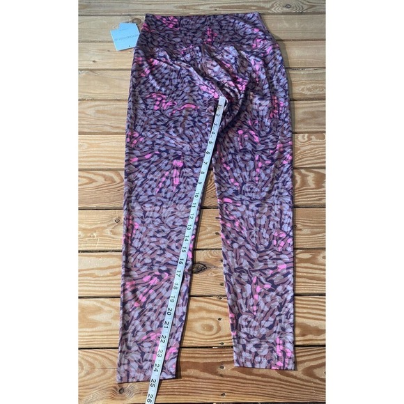 NWT Beyond Yoga Electric Cheetah Swirl Leggings Size Large Women’s Pink MSRP $79 - Picture 10 of 11